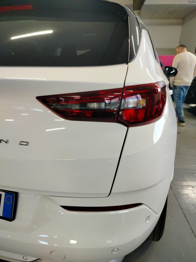 OPEL Grandland — foto 16 di 25