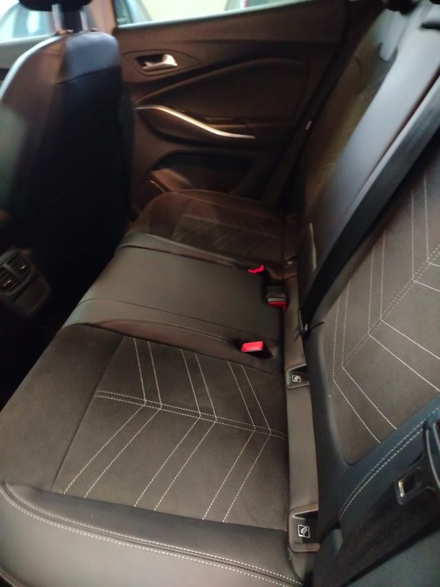 OPEL Grandland — foto 17 di 25