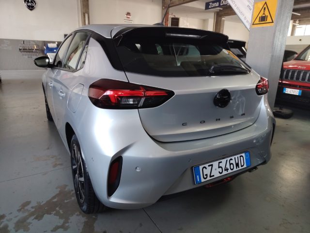 OPEL Corsa — foto 10 di 27