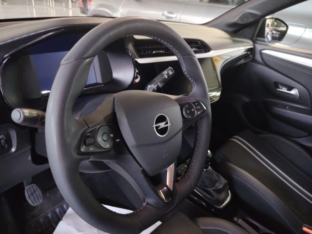 OPEL Corsa — foto 18 di 27