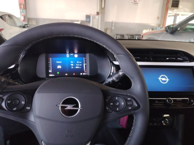 OPEL Corsa — foto 25 di 27