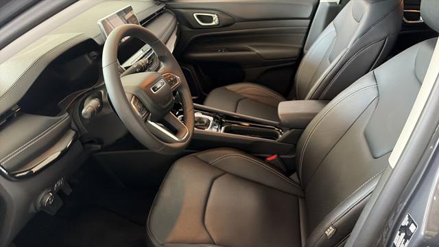 JEEP Compass — foto 30 di 31