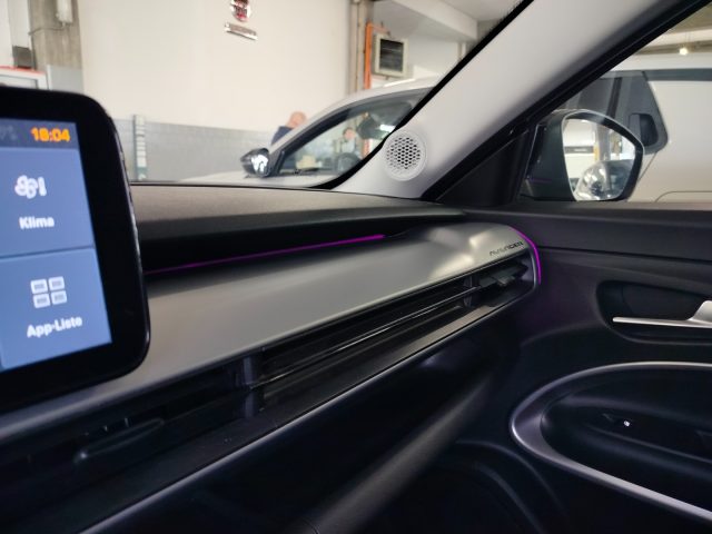 JEEP Avenger — foto 29 di 30