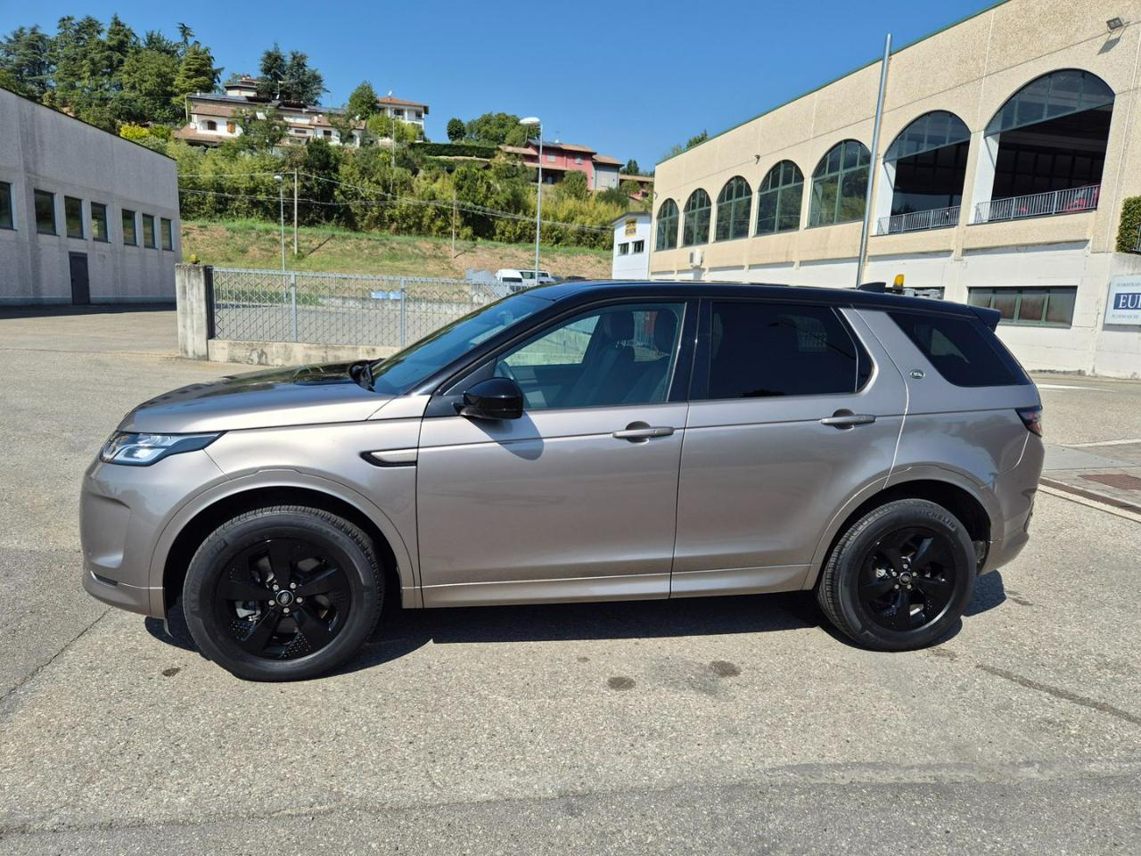 LAND ROVER Discovery Sport 2.0 Si4 200 CV AWD Auto R-Dynamic S - 3
