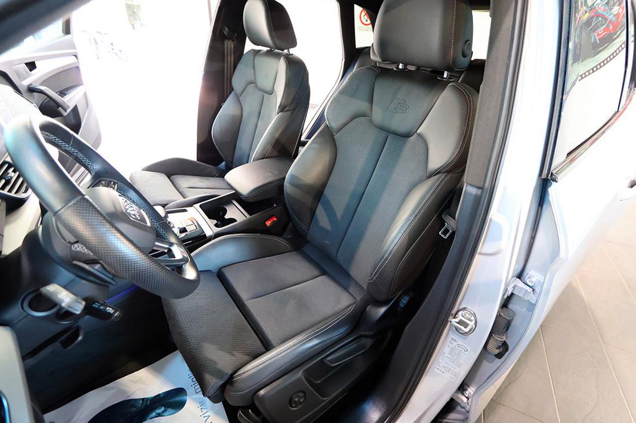 AUDI Q5 40 TDI Quattro S-Tronic S-Line Plus - 18