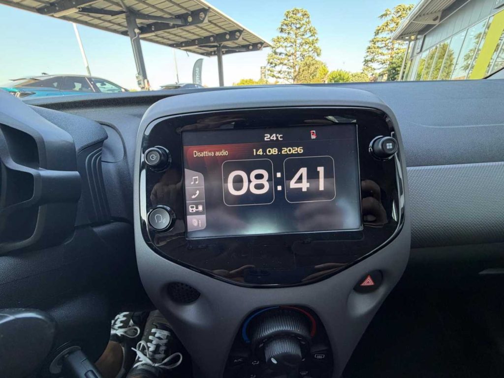 PEUGEOT 108 VTi 72 3 porte Active - 18