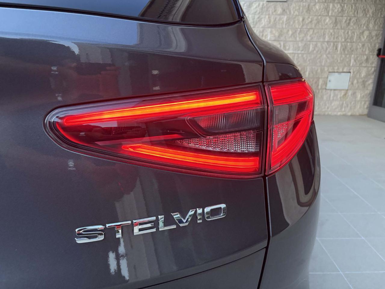 ALFA ROMEO Stelvio 2.2 Turbodiesel 210 CV AT8 Q4 Veloce - 33