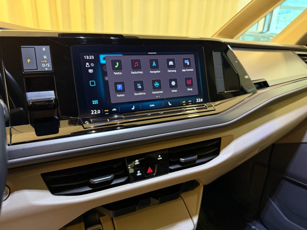 VOLKSWAGEN Multivan 2.0 TDI DSG Life 6P GANCIO LED DAB+ 17 - 14