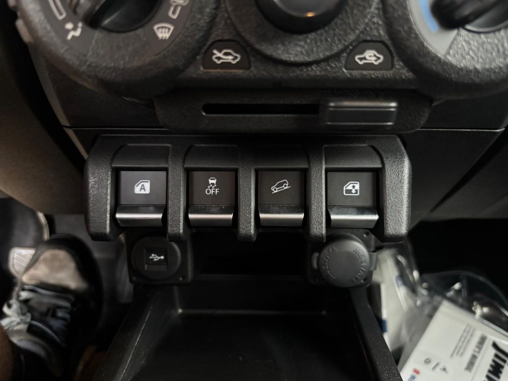SUZUKI Jimny 1.5 Autom. Autovettura 4 Posti!PREZZO FISSO TRAS - 17