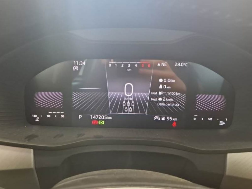 SKODA Kodiaq 2.0 TDI 7 Posti Automatica DSG Evo Style - 9