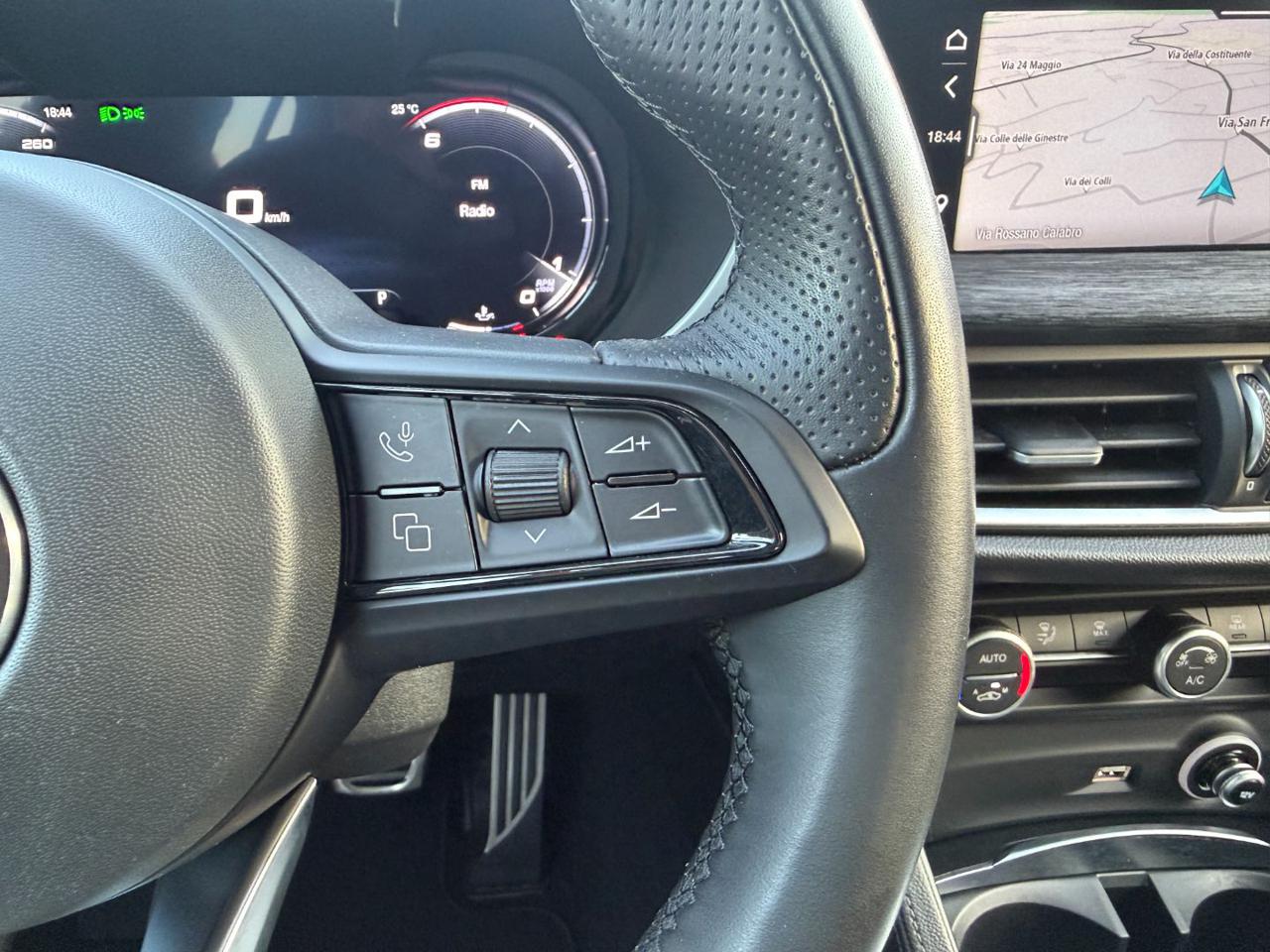 ALFA ROMEO Stelvio 2.2 TD 160 CV AT8 SUPER FARI MATRIX+NAVI+R.CAM+LED - 24