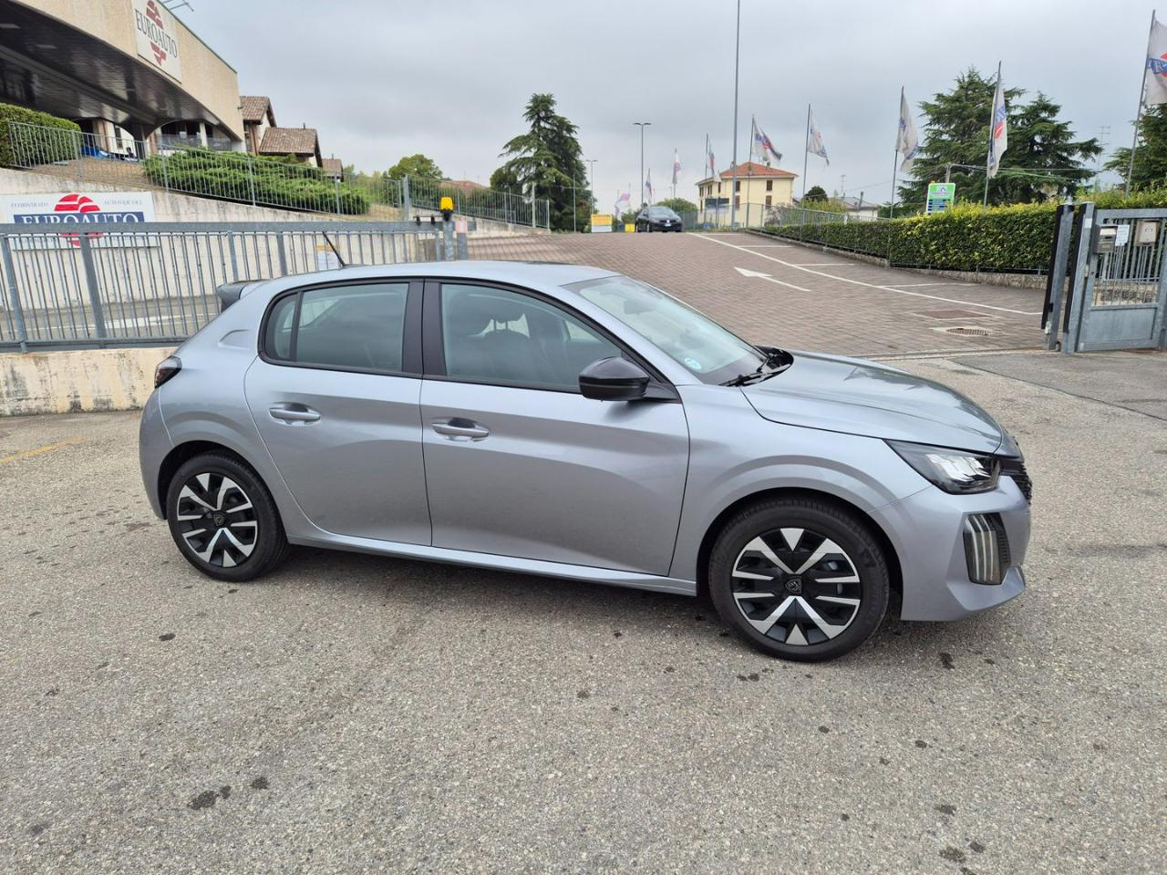 PEUGEOT 208 Hybrid 110 e-DCS6 Style - 6