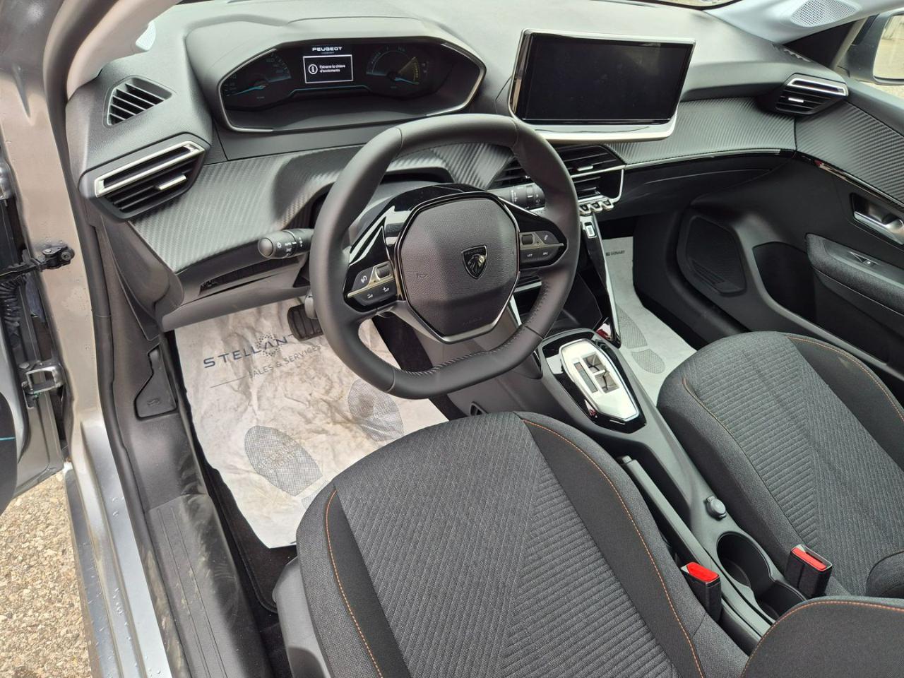 PEUGEOT 208 Hybrid 110 e-DCS6 Style - 10