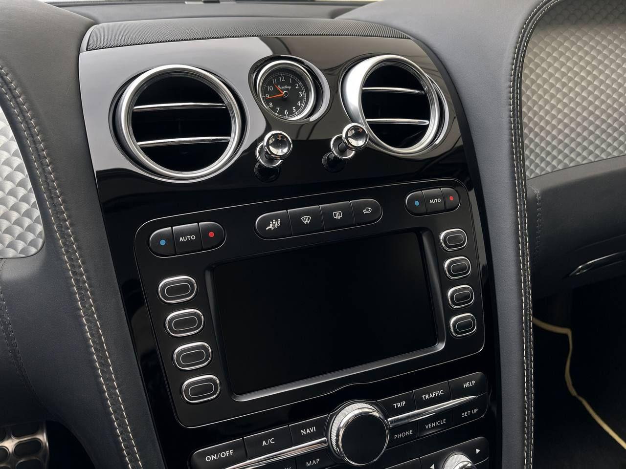 BENTLEY Continental GT - 19