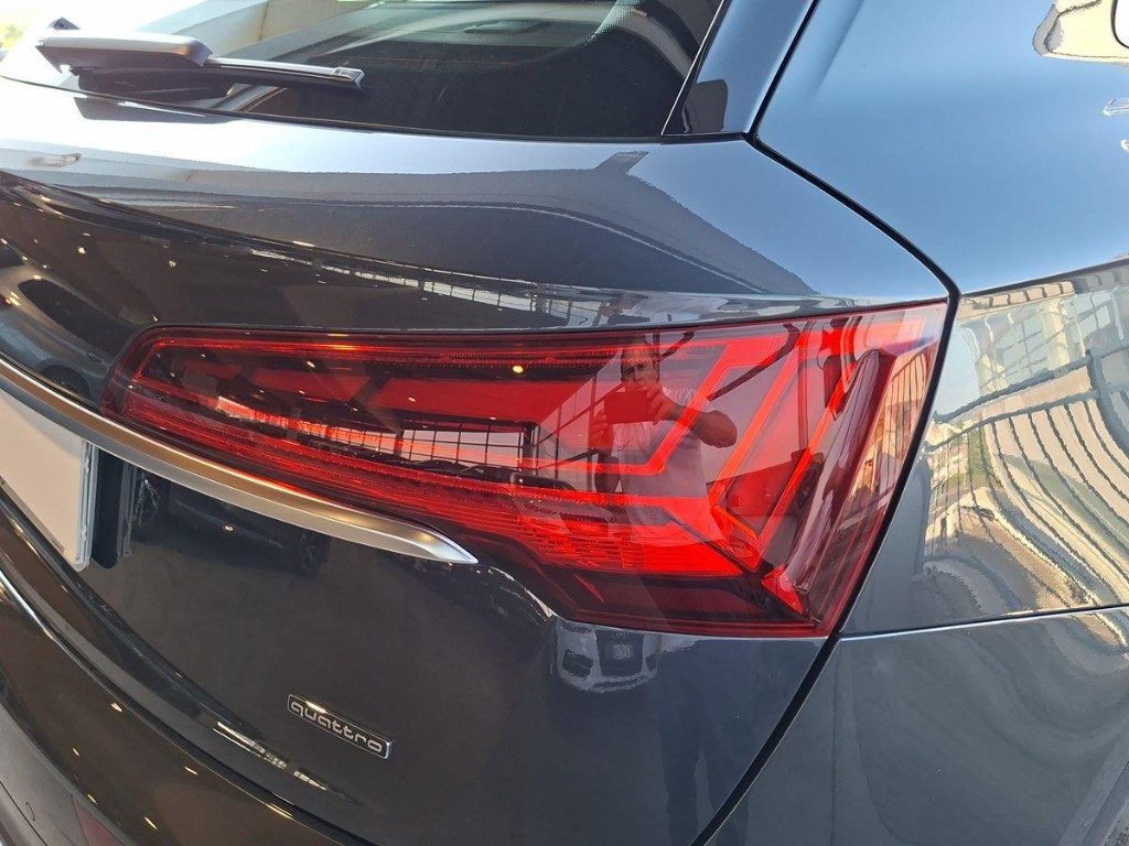 AUDI Q5 40 TDI 204 CV quattro S tronic - 6