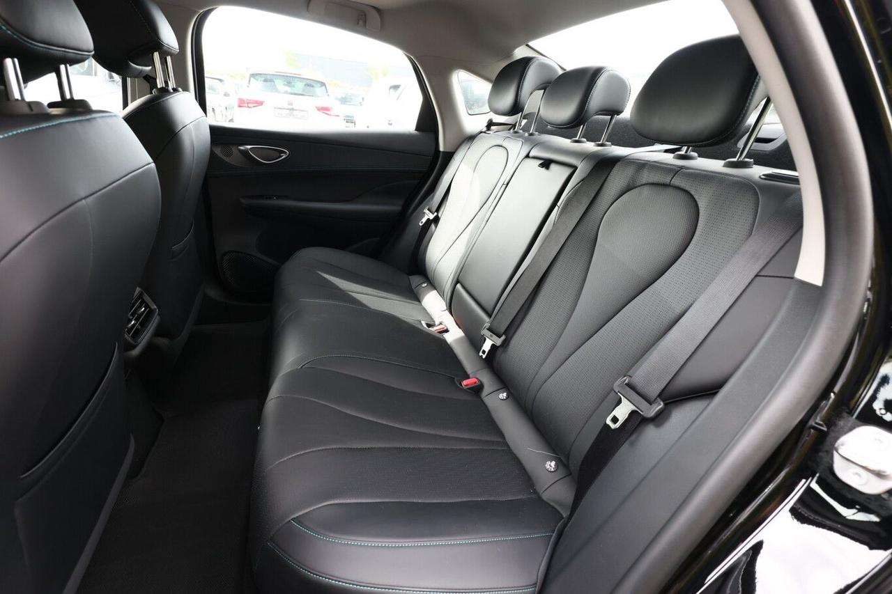BYD Seal 5 DM-i   212 CV PHEV DESIGN - 9