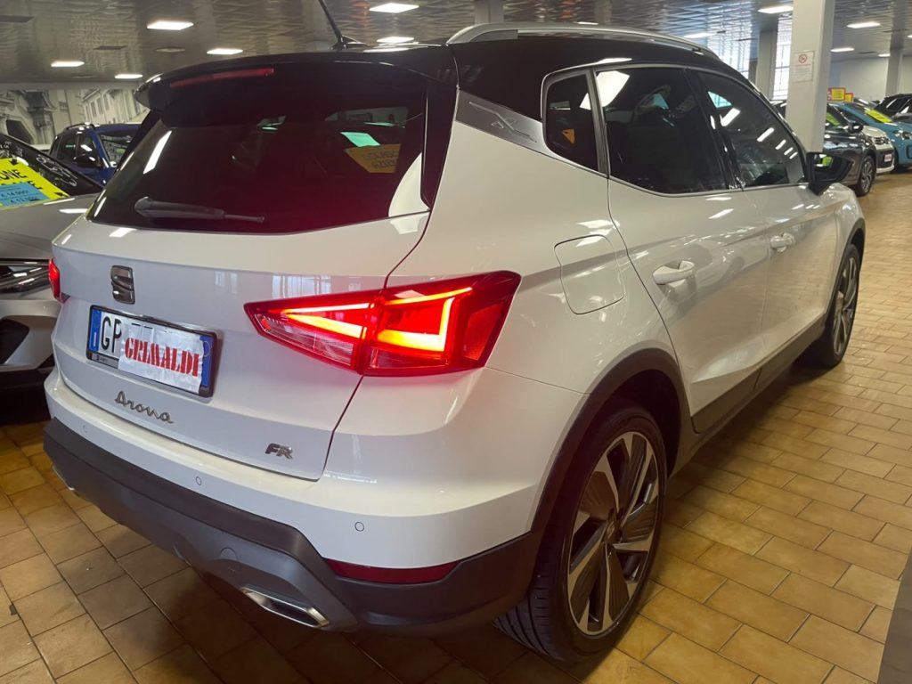 SEAT Arona 1.0 EcoTSI FR 18 VIDEO C/GRIMALDI SPECIAL DAY - 5