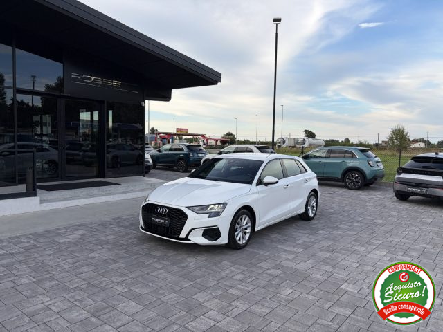 AUDI A3 Bianco pastello
