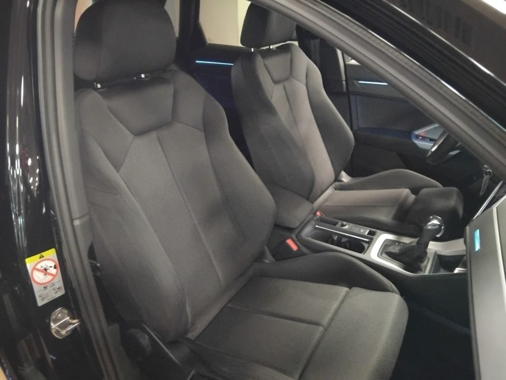 AUDI Q3 35 TDI S tr.Identity Black 20 FULL - 16