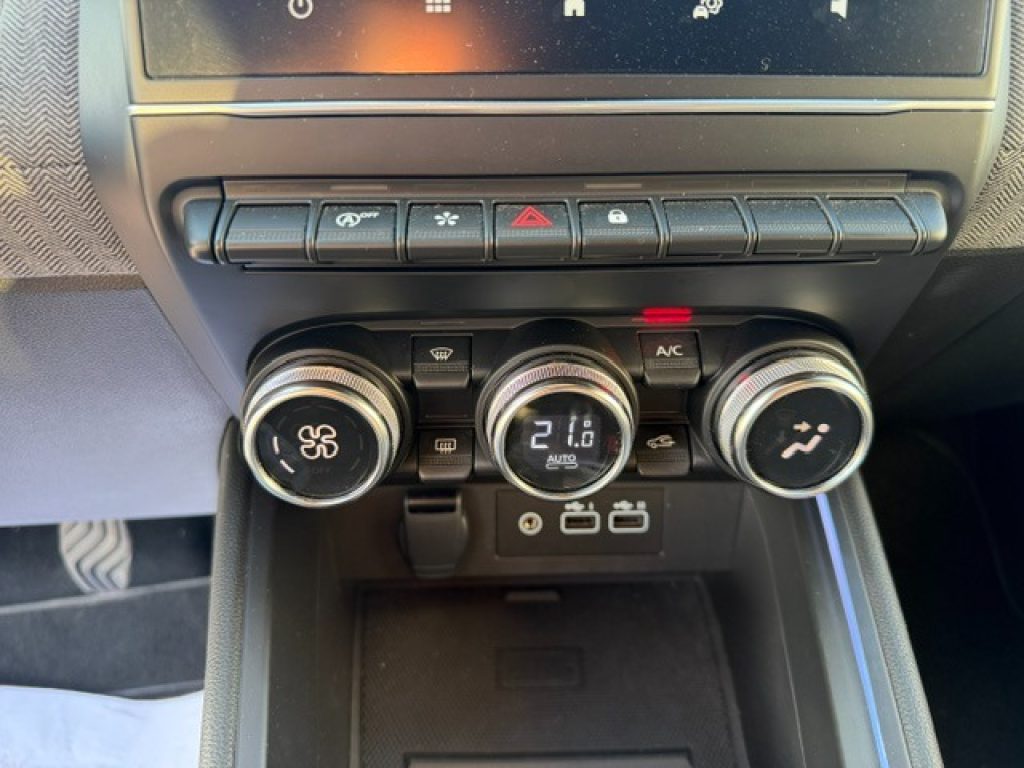 RENAULT Clio TCe 90 CV 5 porte Techno - 20