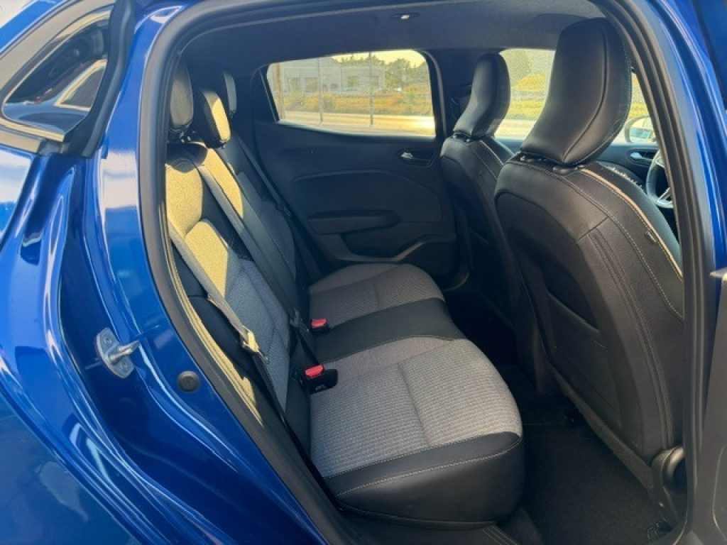 RENAULT Clio TCe 90 CV 5 porte Techno - 27
