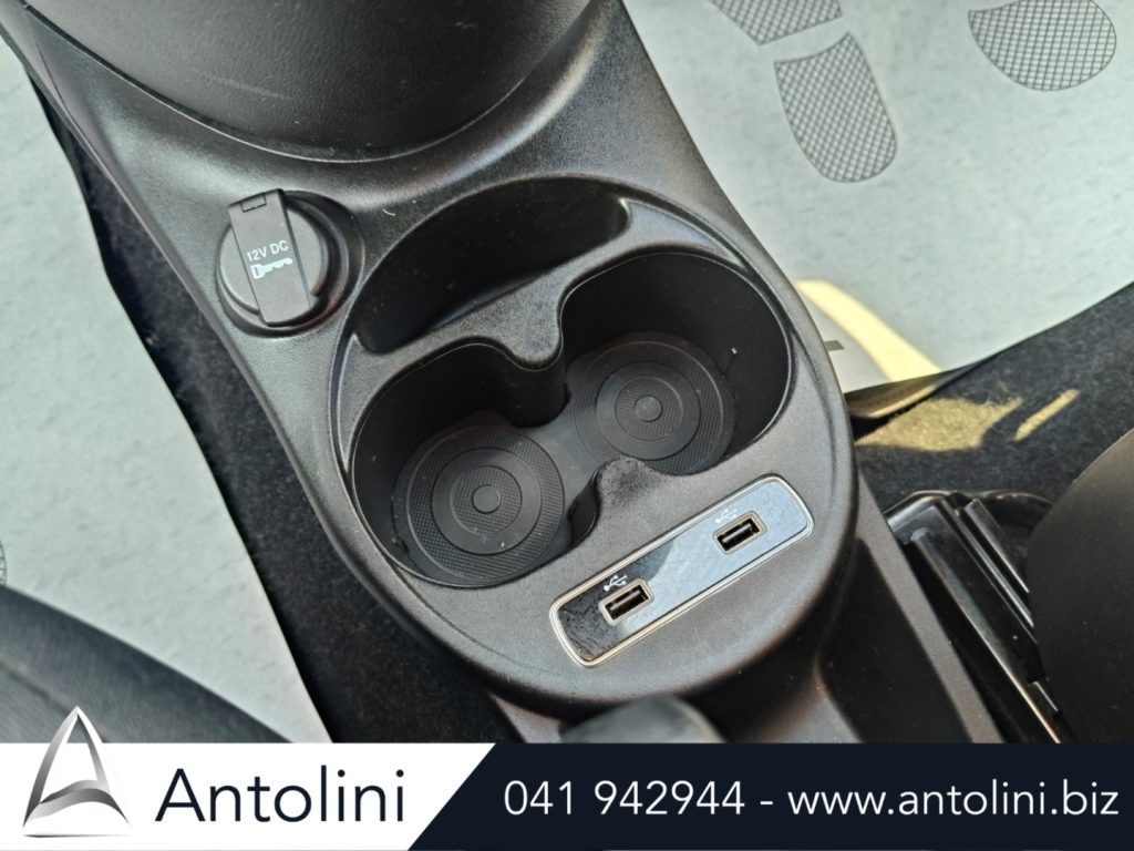 Scopri un'occasione autoFIAT 500 1.0 Hybrid Connect "CRUISE CONTROL"da Antolini Venezia Mestre (VE)