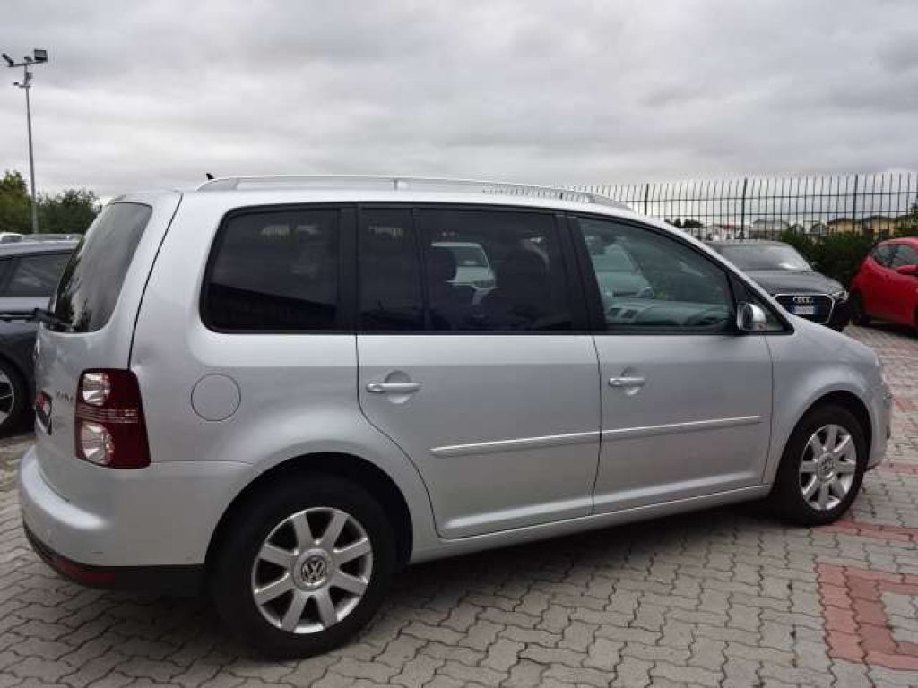 VOLKSWAGEN Touran I 2007 2.0 tdi Trendline dsg dpf - 4