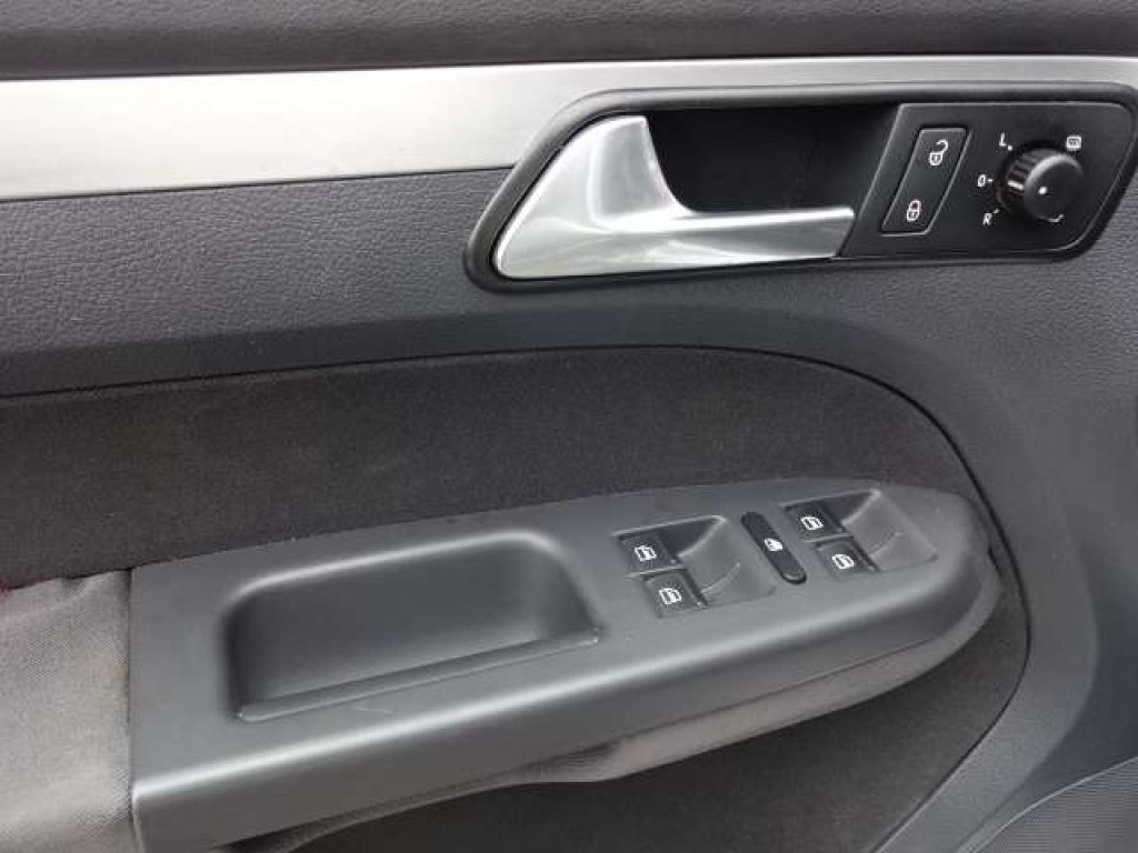 VOLKSWAGEN Touran I 2009 2.0 tdi Highline dsg dpf - 14