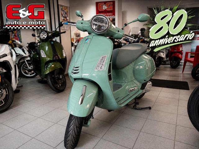 VESPA GTS 310 verde 80 TH pastello