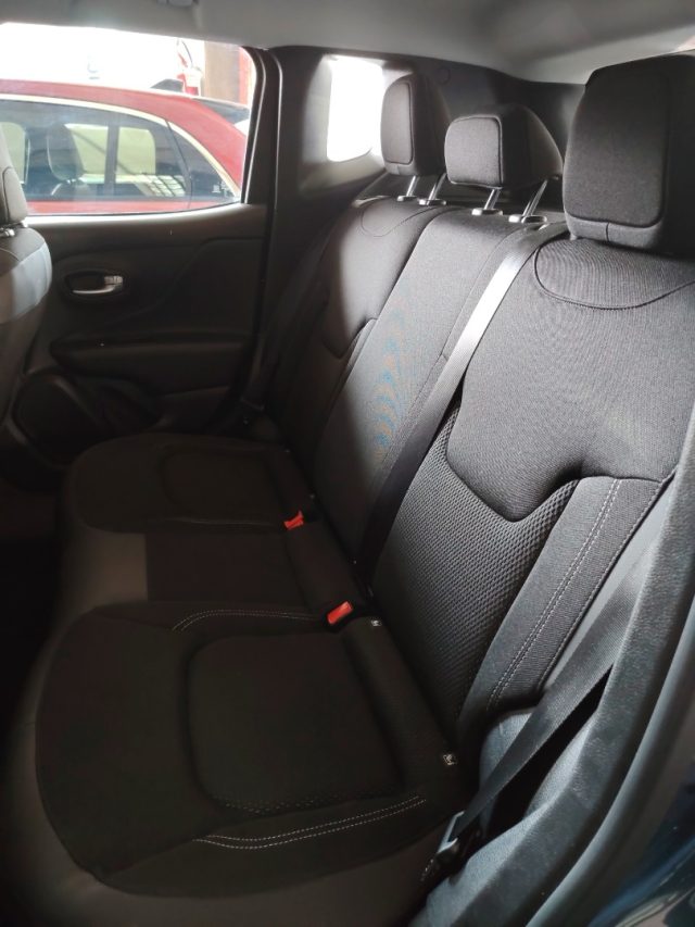 JEEP Renegade — foto 15 di 27