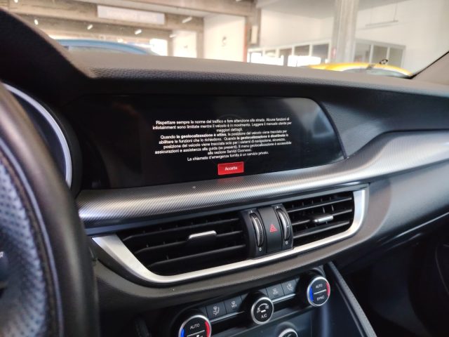 ALFA ROMEO Stelvio — foto 15 di 21