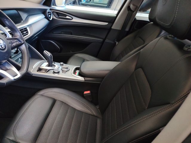 ALFA ROMEO Stelvio — foto 11 di 21