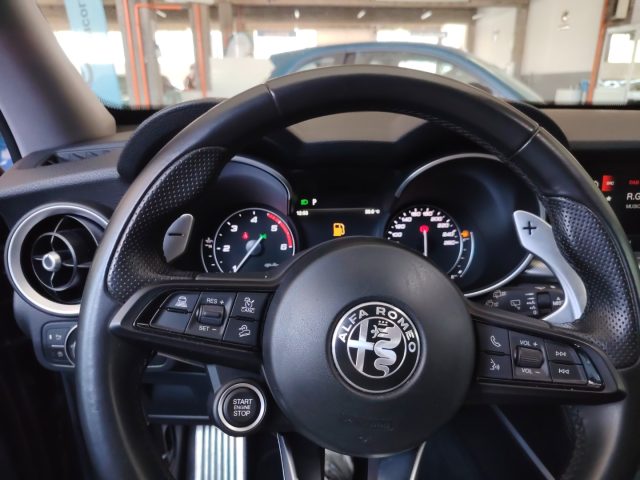 ALFA ROMEO Stelvio — foto 18 di 21