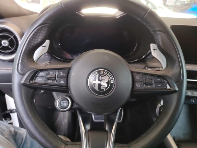 ALFA ROMEO Tonale — foto 17 di 21