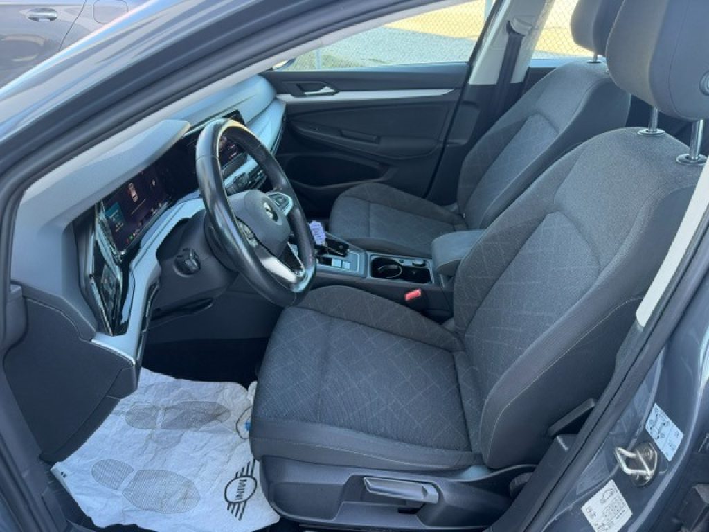 VOLKSWAGEN Golf 1.0 eTSI EVO DSG Life - 8