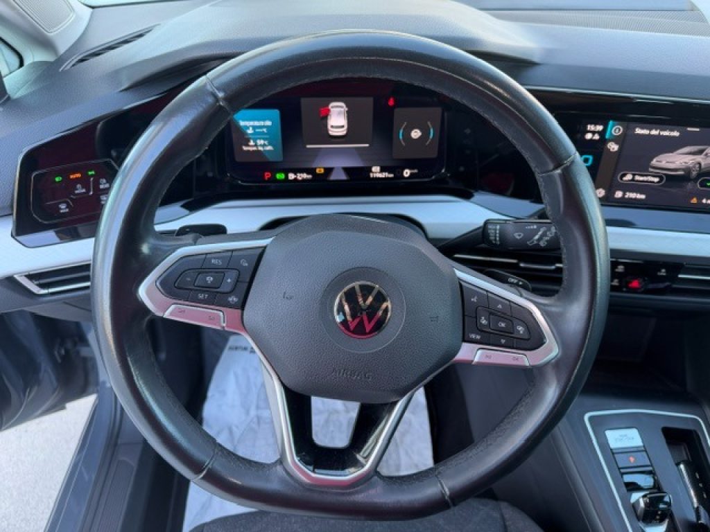 VOLKSWAGEN Golf 1.0 eTSI EVO DSG Life - 10