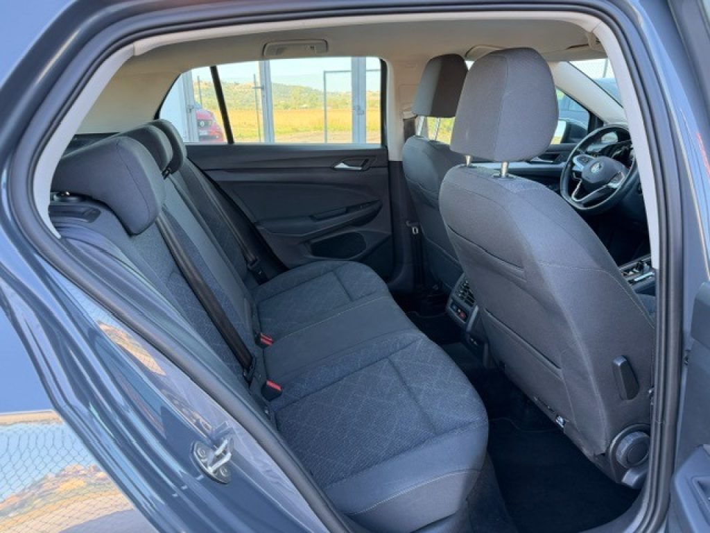 VOLKSWAGEN Golf 1.0 eTSI EVO DSG Life - 21