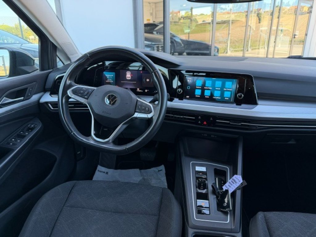 VOLKSWAGEN Golf 1.0 eTSI EVO DSG Life - 24