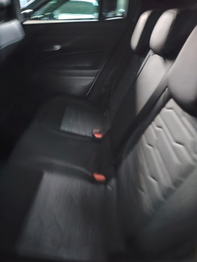JEEP Avenger — foto 14 di 25