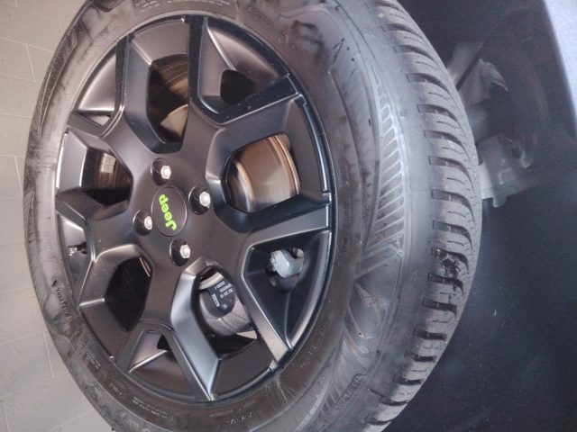 JEEP Avenger — foto 11 di 25