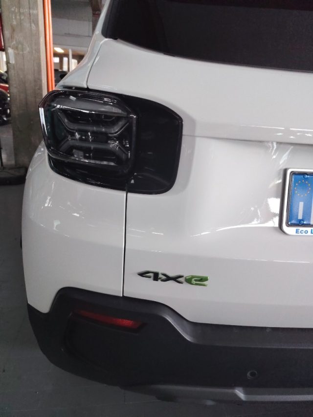 JEEP Avenger — foto 13 di 25
