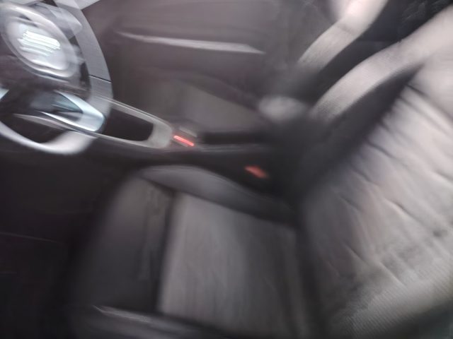 JEEP Avenger — foto 18 di 25