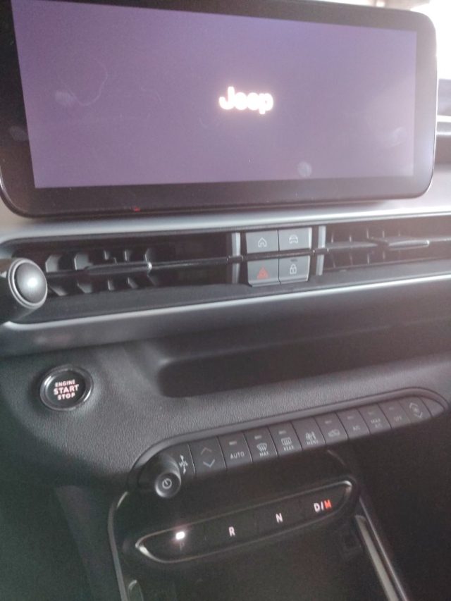 JEEP Avenger — foto 25 di 25