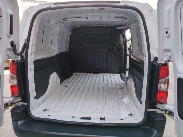 FIAT Doblo — foto 13 di 21