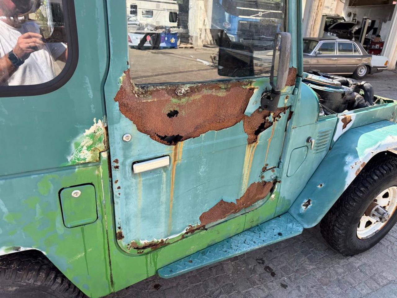 TOYOTA Land Cruiser BJ40 - 24