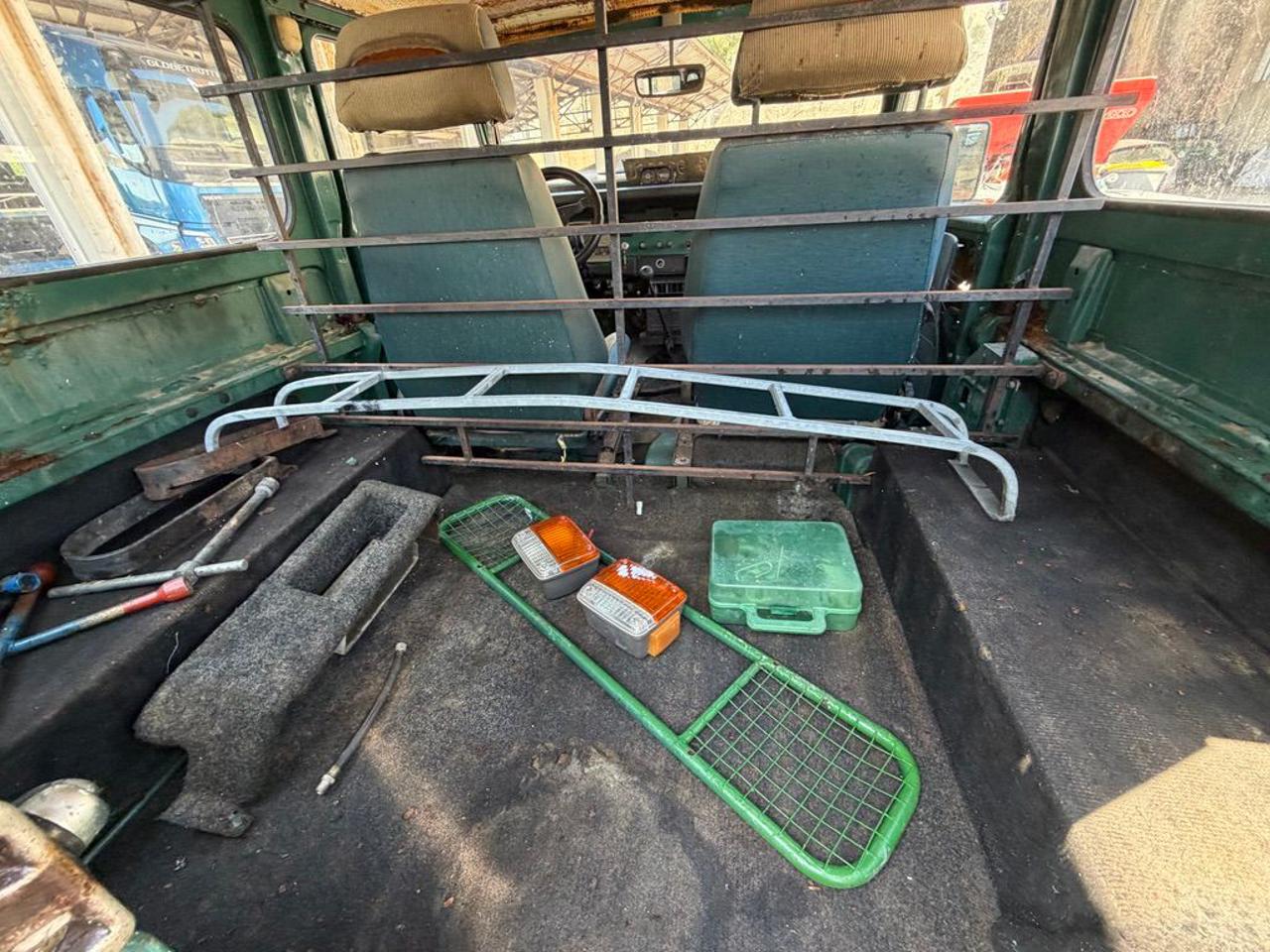 TOYOTA Land Cruiser BJ40 - 35