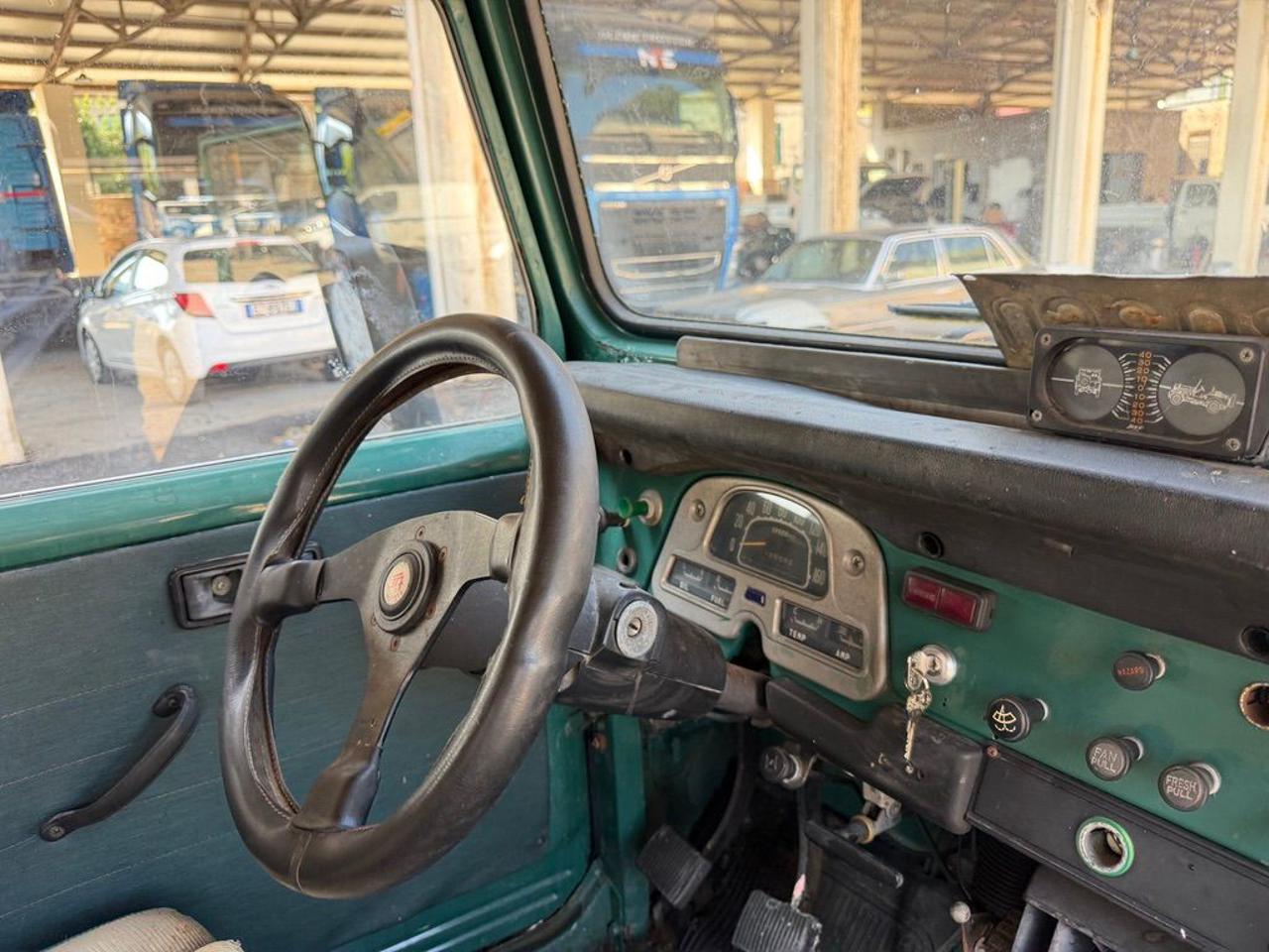 TOYOTA Land Cruiser BJ40 - 31