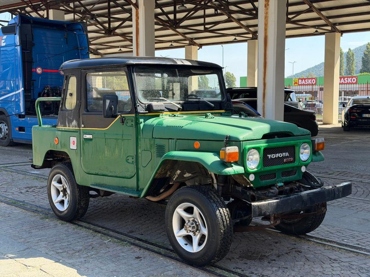 TOYOTA Land Cruiser BJ40 - 7
