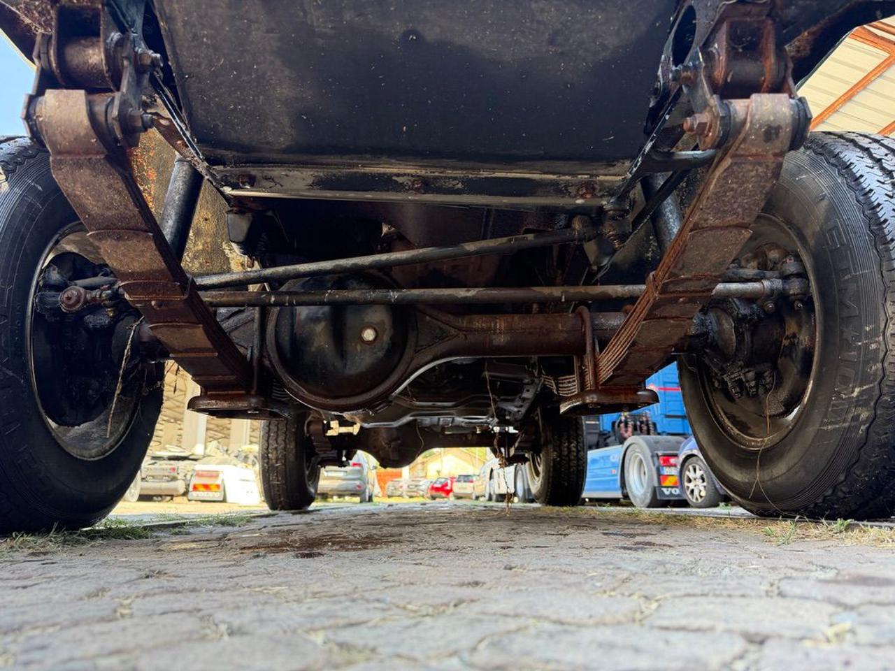 TOYOTA Land Cruiser BJ40 - 20