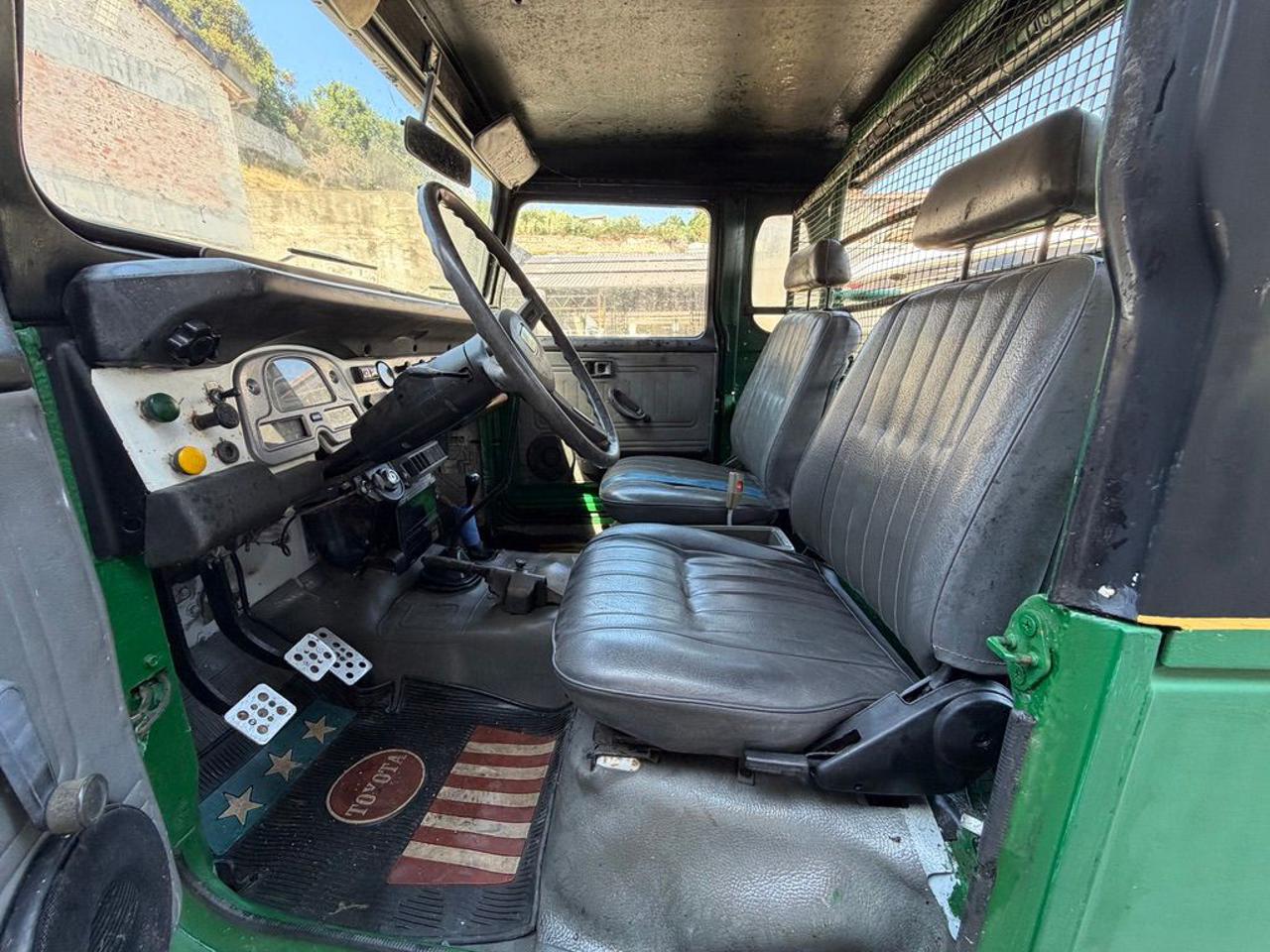 TOYOTA Land Cruiser BJ40 - 12
